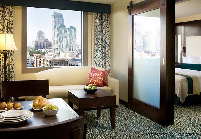 By Marriott Downtown/gaslamp Quarter 3* San Diego